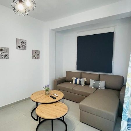 Athina Apartment Офринион Екстериор снимка