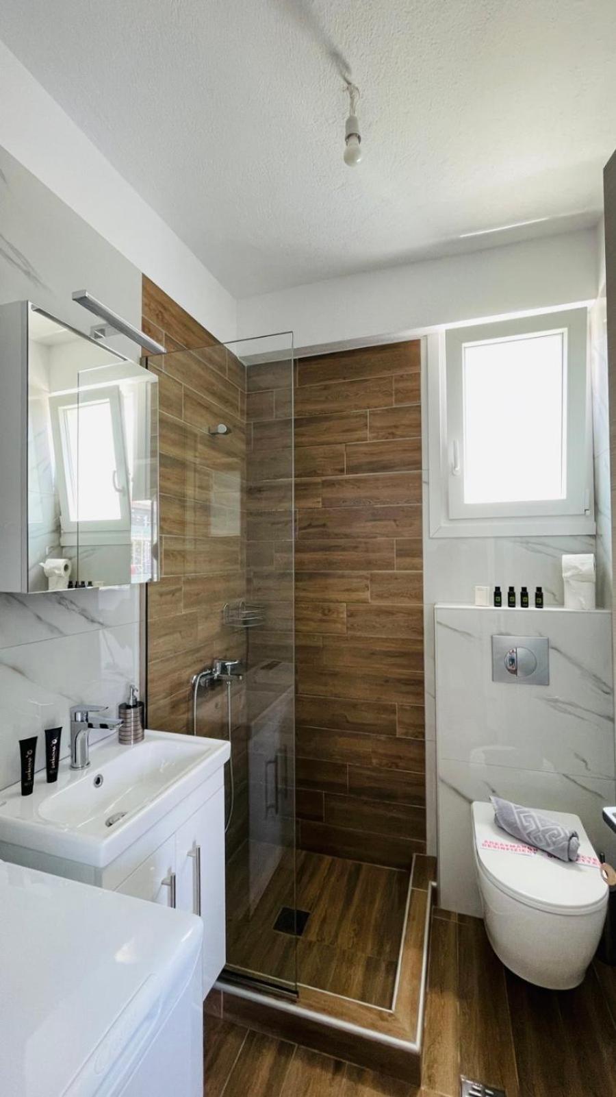 Athina Apartment Офринион Екстериор снимка